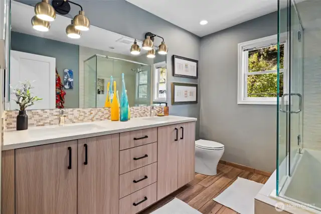 Full bathroom on upper level