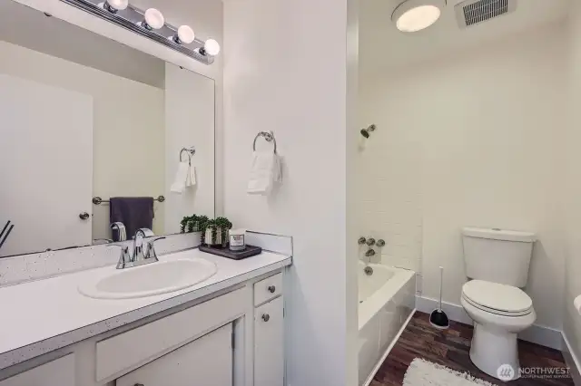 Many updates in the main, full bath