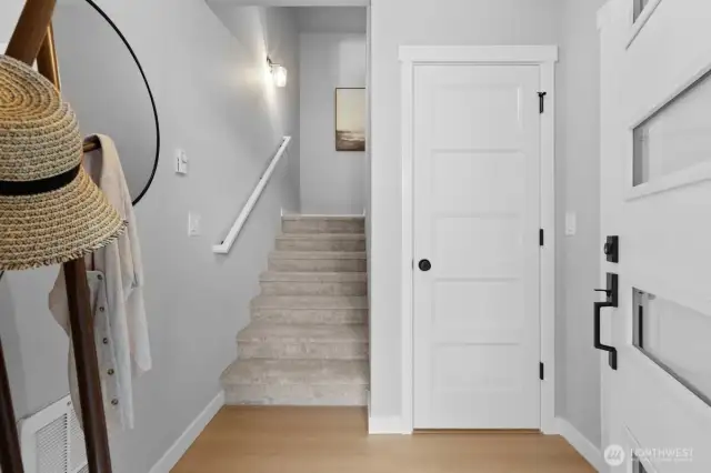 Photographs are for illustrative purposes only. Features, finishes, interior/exterior colors, landscaping and floorplan shown may vary from actual homes built.
