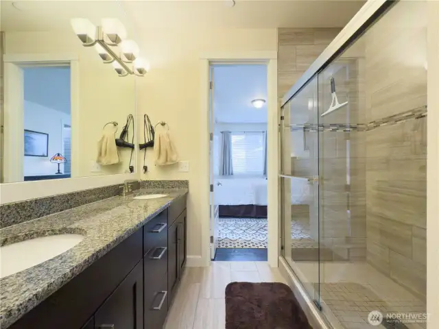 Enormous full counter mirror with upgraded lighting makes a great gift!