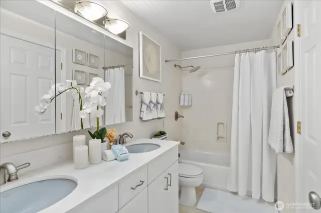 Full Bath off Primary Bedroom