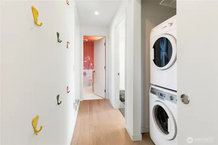 Washer/dryer on the third floor make laundry super convenient with quick access to your bedroom.