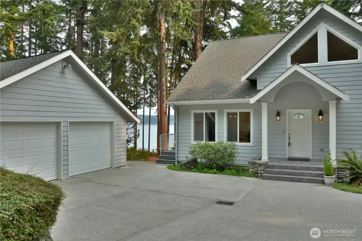 Detached 2 Car Garage