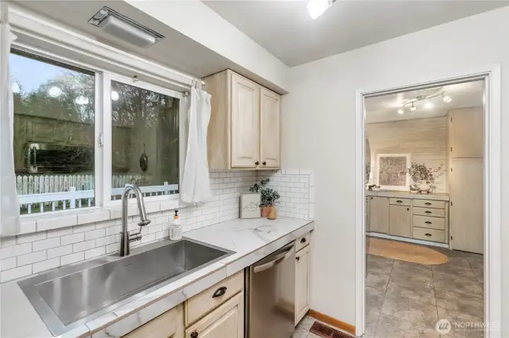 Extra large farm sink in the kitchen