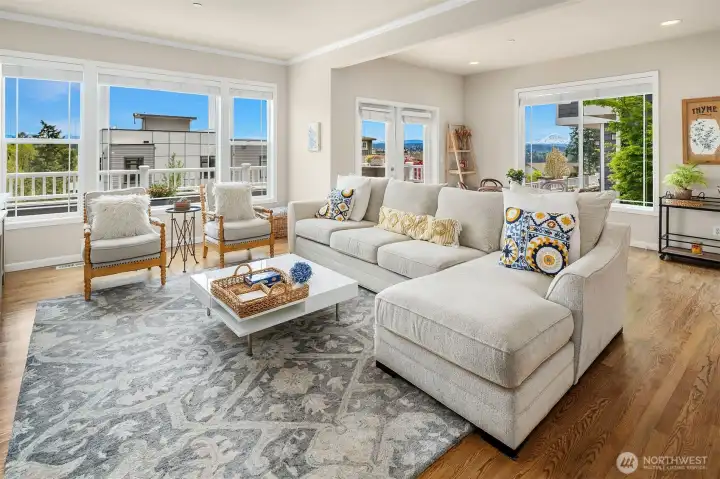 Large Windows Grasping The Stunning View