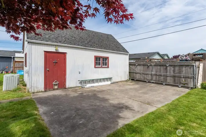 Garage