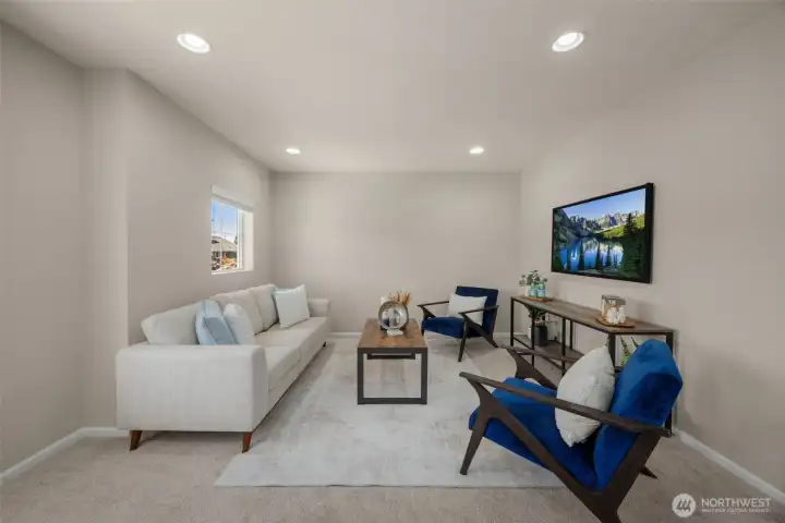 large bonus room—  perfect as a 5th bedroom, home cinema, or executive office.