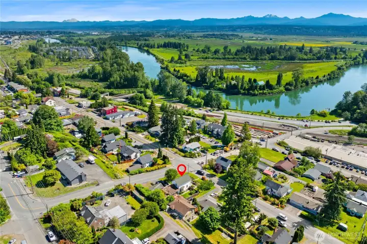 Just down the street from the Snohomish river.