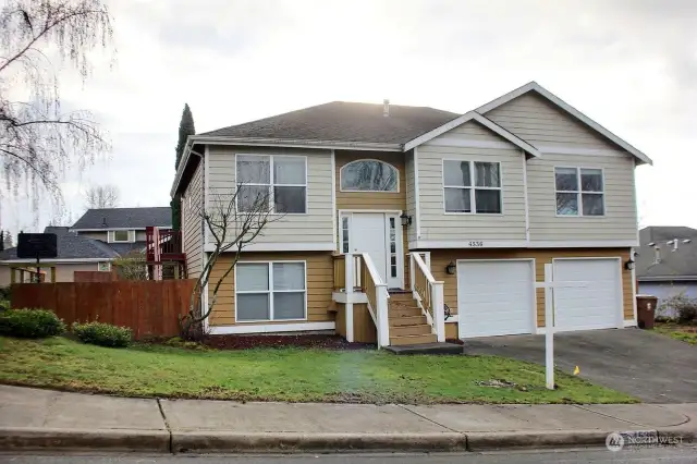 Located on a private cul-de-sac in sought after NE Tacoma!