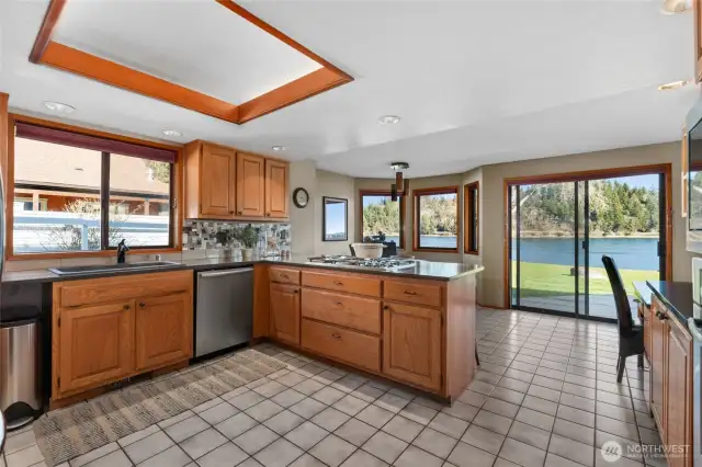 Kitchen - Main Floor
