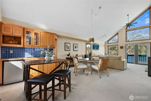 Great Room - 2nd Floor