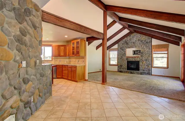 Casual Dining open to Family rm & Kitchen