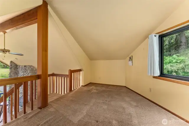 Extra finished space over great room was  used as a 2nd bedroom.