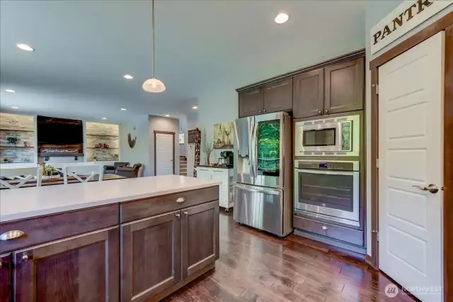 Stainless steel appliances and they all stay!