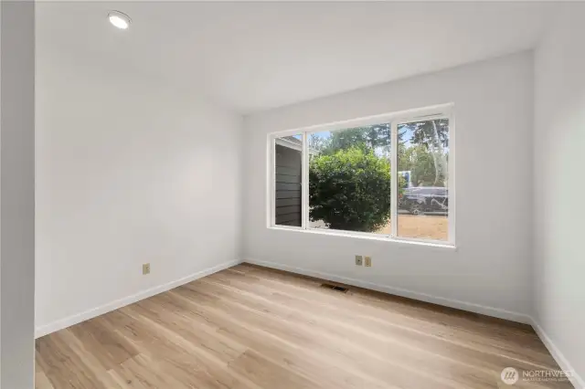 4th bed/Den/Office