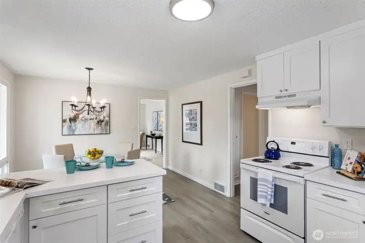Smart flow connects kitchen, dining, and driveway—ideal for grocery runs, guest arrivals, and real-life routines.