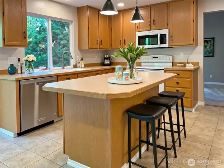 Kitchen virtually staged