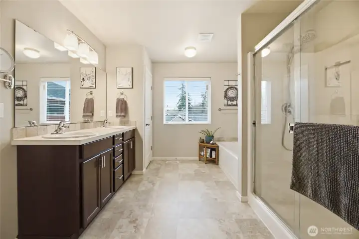 Spacious primary bath