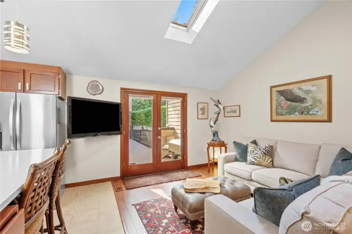 family room off kitchen