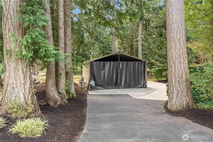 huge pole building large enough for 4 cars