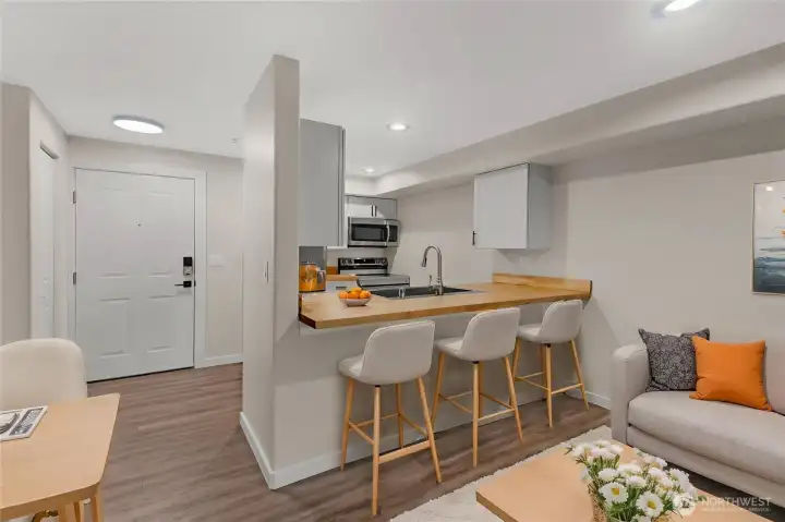 Kitchen eating area - Virtually staged