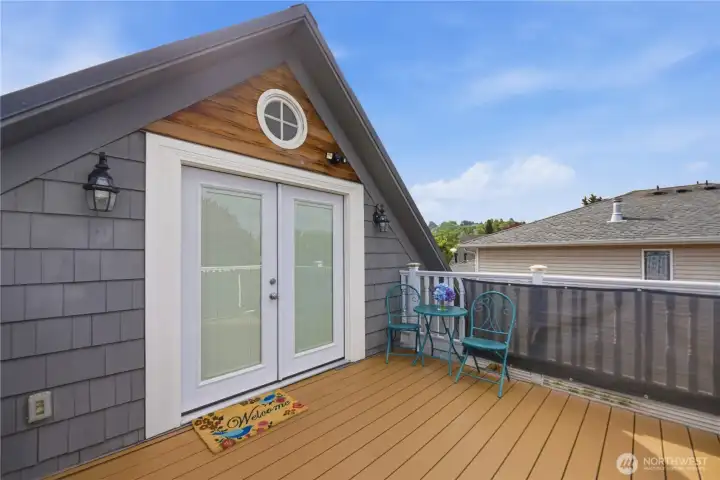 Upper unit entry and view deck Upper unit entry and view deck