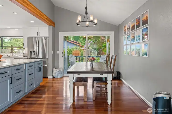 dinning room table