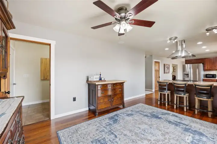 Family Room off Kitchen Family Room off Kitchen