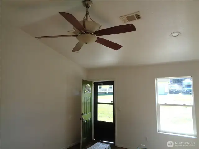 Entry to Living Ro
