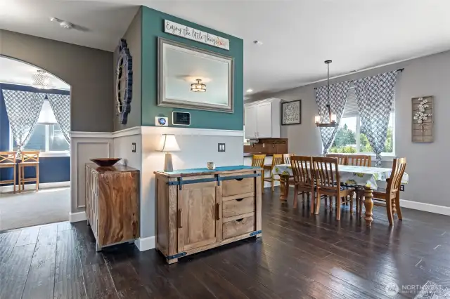 Middle space between Great room, eating space, dining room, and entry.