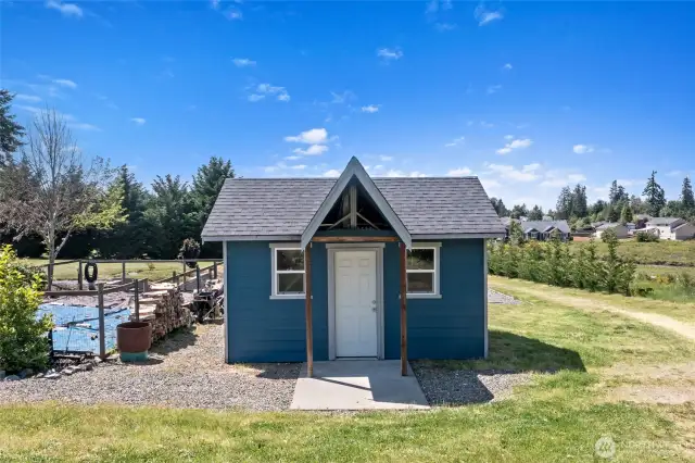 Garden/tool shed and 20x40 fenced garden space.