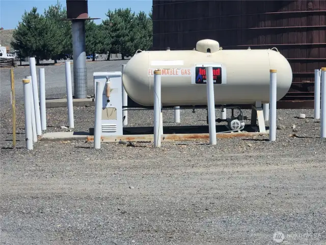 Propane fill station
