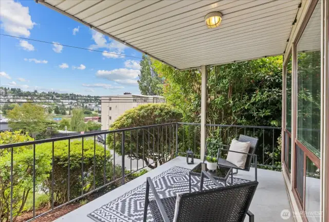 Patio with territorial views. Remote control light installed.