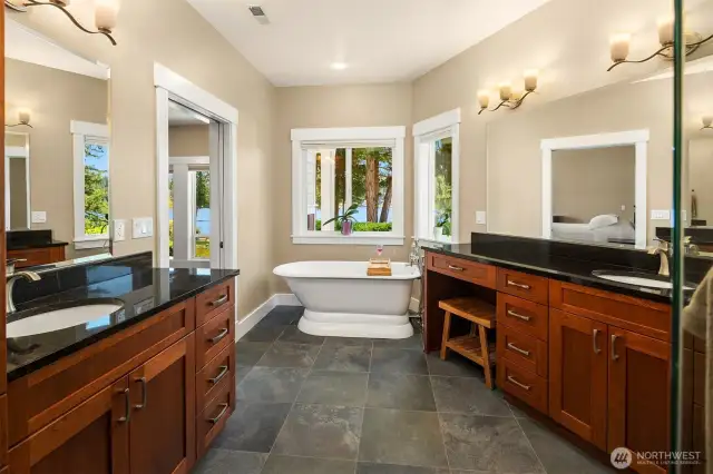 5 piece Primary suite
