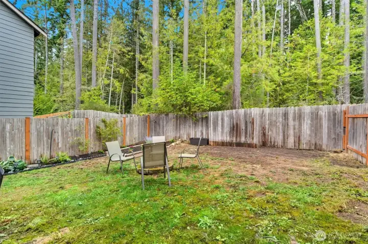 Fully fenced- ready to play in!