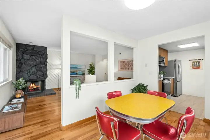 Dining room | Pass through openings to living room