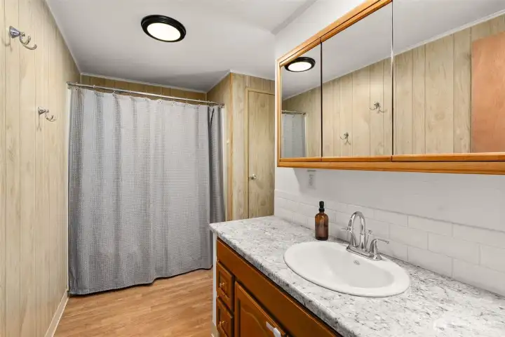 ensuite 3