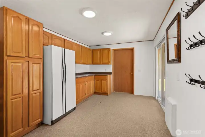 Huge laundry/mudroom