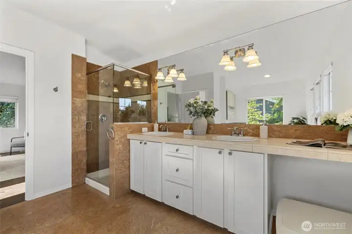 Primary 5 Piece Bath