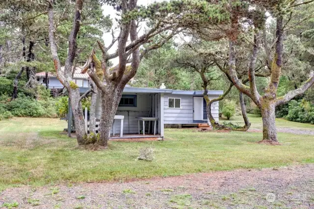 Cabin B & Laundry Area