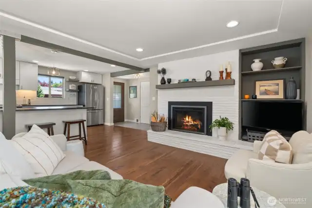 Color choices of flooring and finishes... timeless!