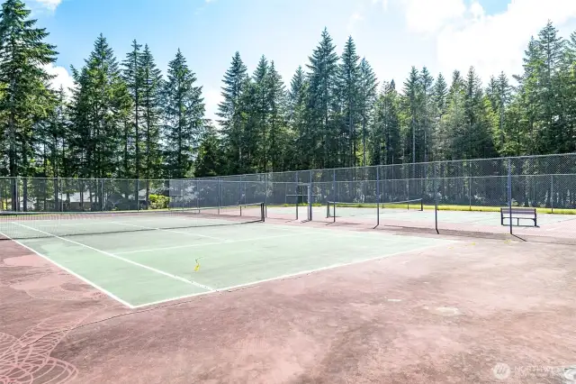 easy walking distance to tennis courts