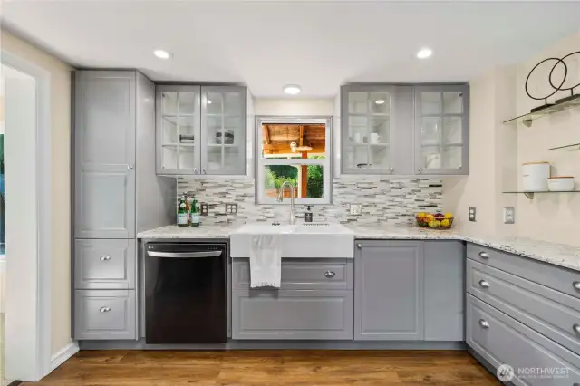 Kitchen with living to the right