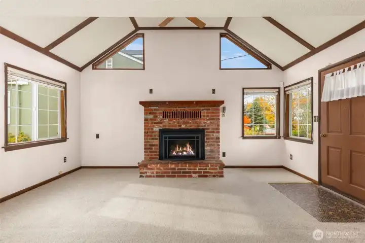 Vaulted ceilings in the entry way to the living room.