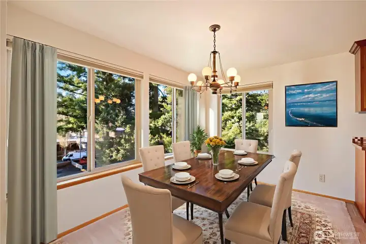 Dinning room with easy kitchen access