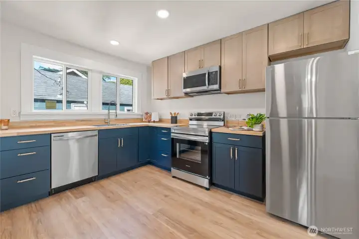 updated kitchen all new appliances