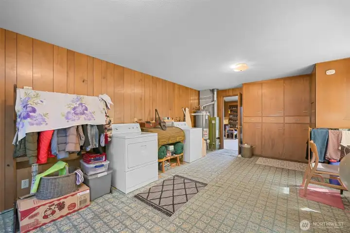 Bonus / flex room