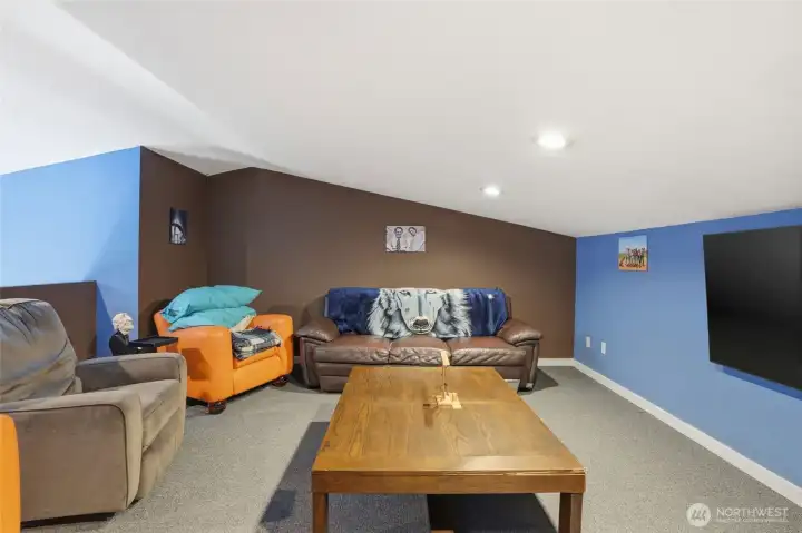 Bonus room upper level