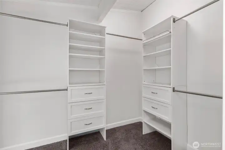 Walk in closet Walk in closet