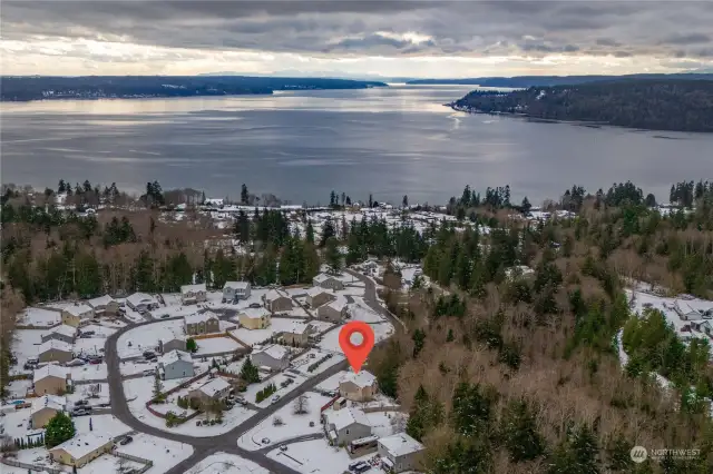 Shine Neighborhood of Port Ludlow offers close proximity to hwy for convenience, yet quiet, peaceful feeling.